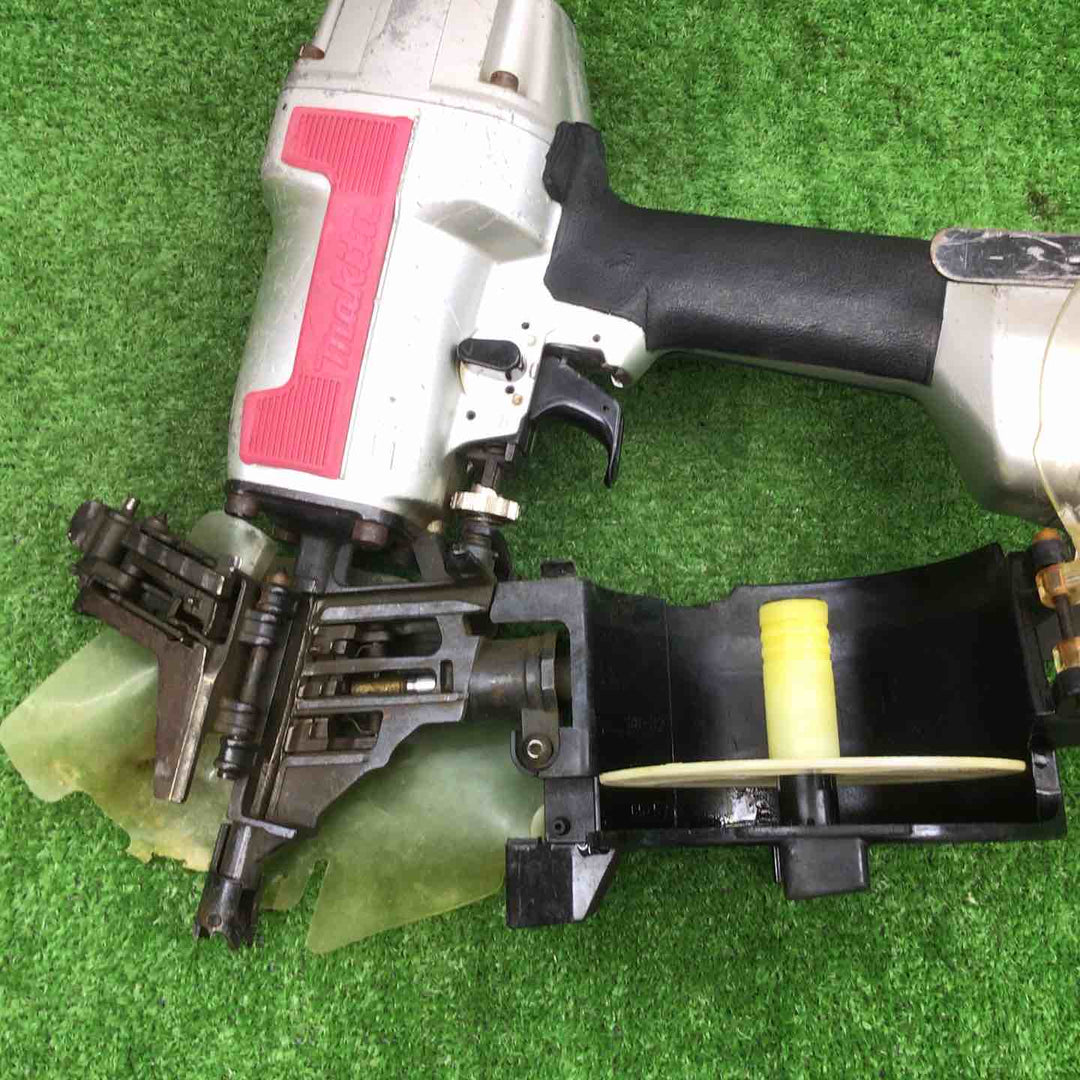 ★マキタ(makita) 常圧エア釘打ち機 AN611【富山店】◆C