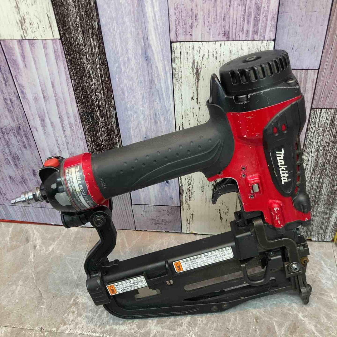 ★マキタ(makita) 高圧フロアタッカ AT450HA【八潮店】