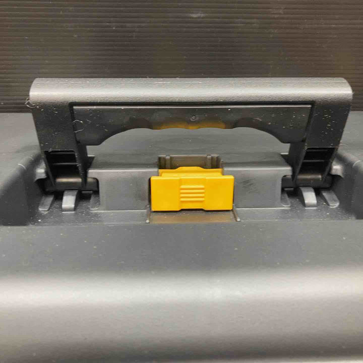 ◇デウォルト(DeWALT) タフシステム2.0 システム収納BOX Mサイズ 工具箱 収納ケース ツールボックス DS300 積み重ね収納 DWST83294-1【川越店】