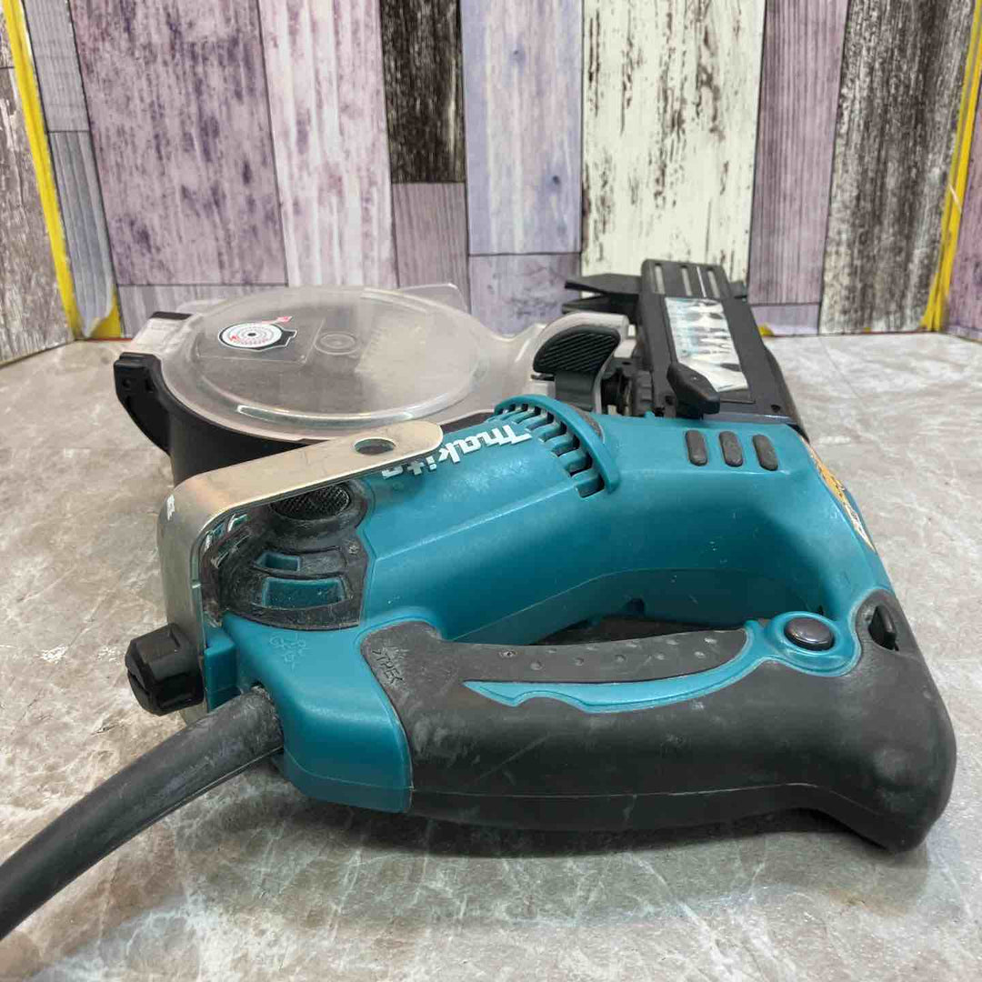 ☆マキタ(makita) オートパックスクリュードライバー 6841R【八潮店】