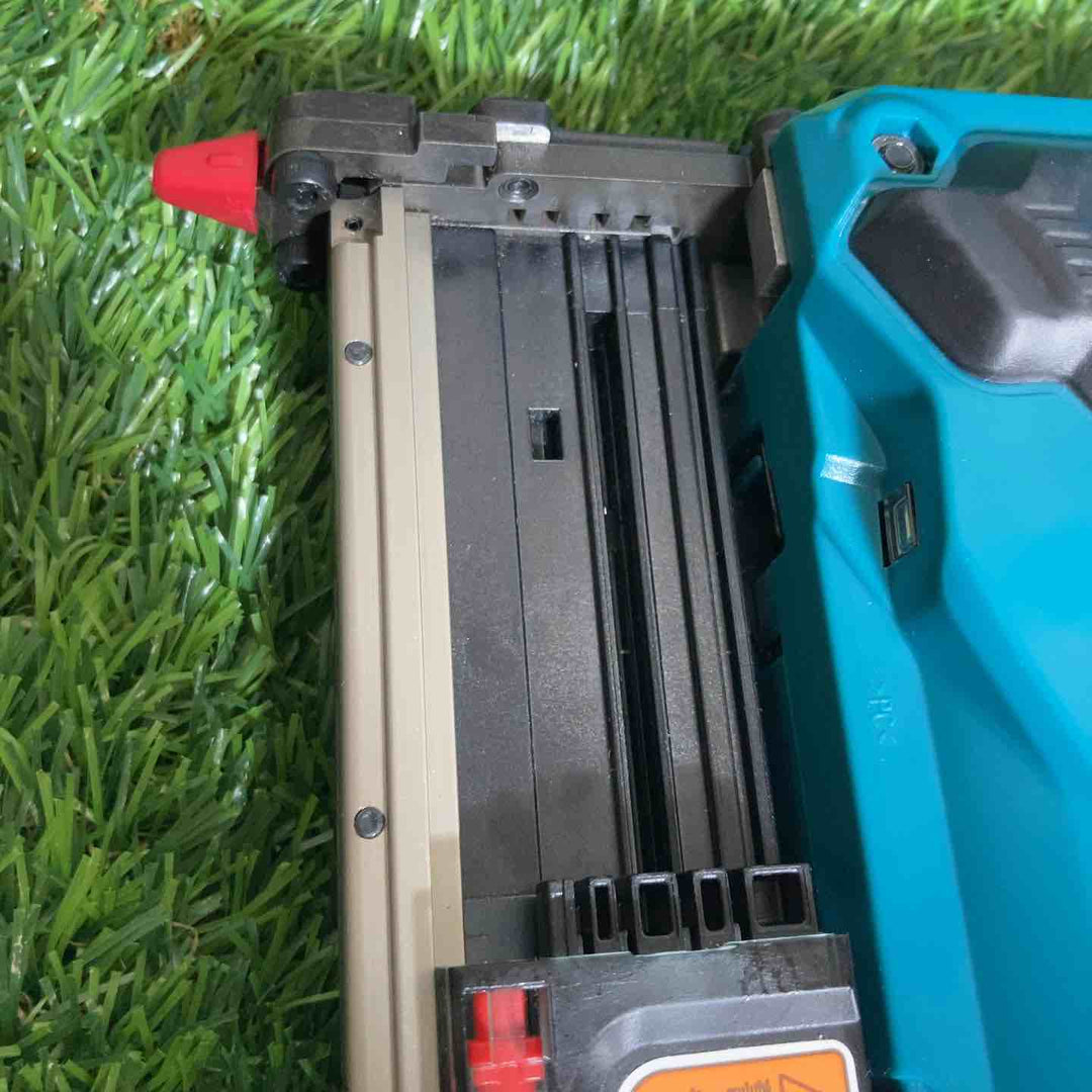★マキタ(makita) コードレスピンネイラ PT353DZK【戸田店】