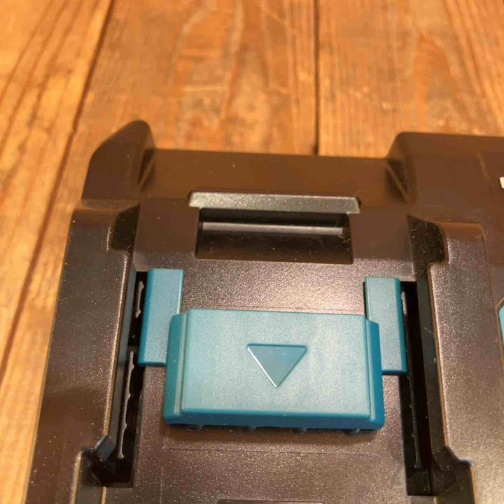 【美品】★マキタ(makita) 急速充電器 DC40RA【所沢店】