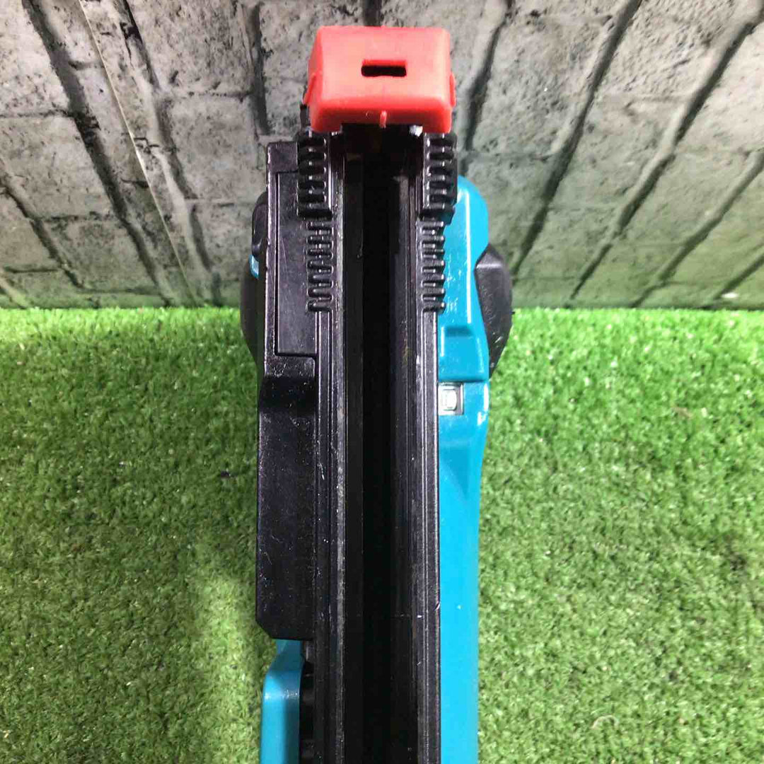★マキタ(makita) コードレスタッカー ST421DZK【川口店】