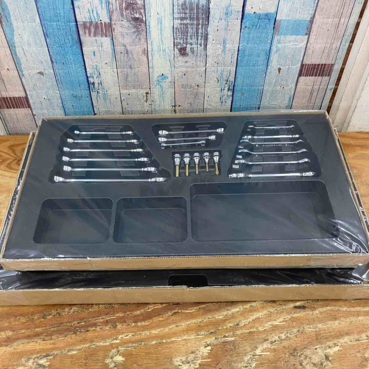 【店頭受取り限定】KTC(京都機械工具) トップチェスト 4段4引出し シルバー EKR-1004 京都ツール/KTC　ミラーネプロス/nepros　ツールセット 70点組　NTX8700AT【柏店】