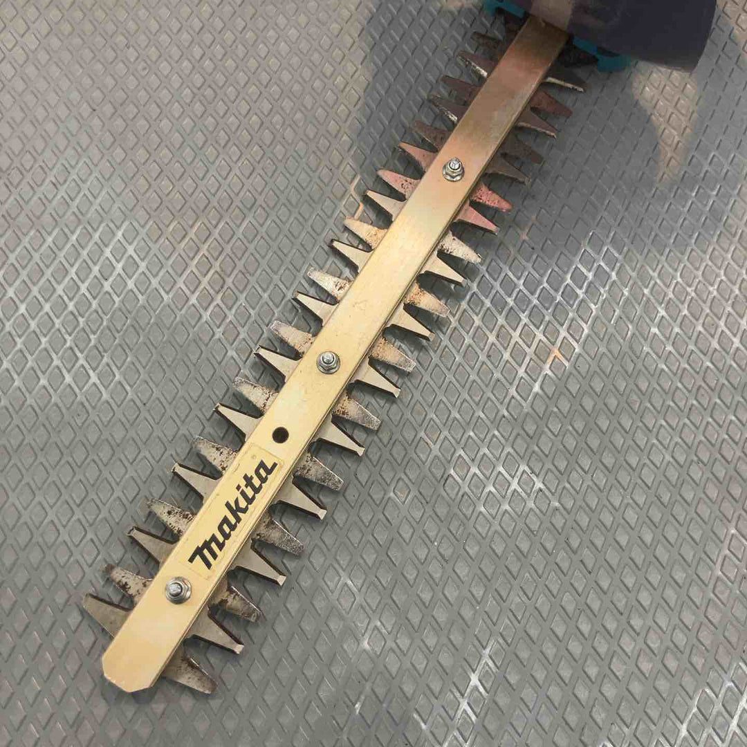 【中古品】マキタ(makita) コードレス生垣バリカン  MUH307DZ【所沢店】