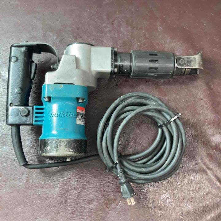 【中古品】 マキタ(makita) 電動ハンマ HM0810 【東大和店】