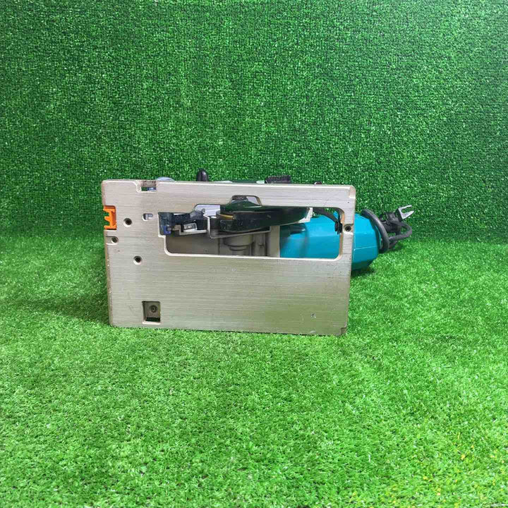 【中古品】 マキタ(makita) 125mmボード用防じん丸のこ 5205FXSP1 【藤沢店】