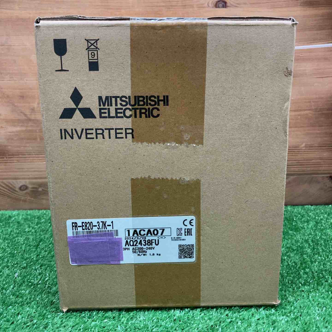 【未使用品】 三菱電機/MITSUBISHI インバータ FREQROL FR-E820-3.7K-1 三相200V 2024年製 【鴻巣店】