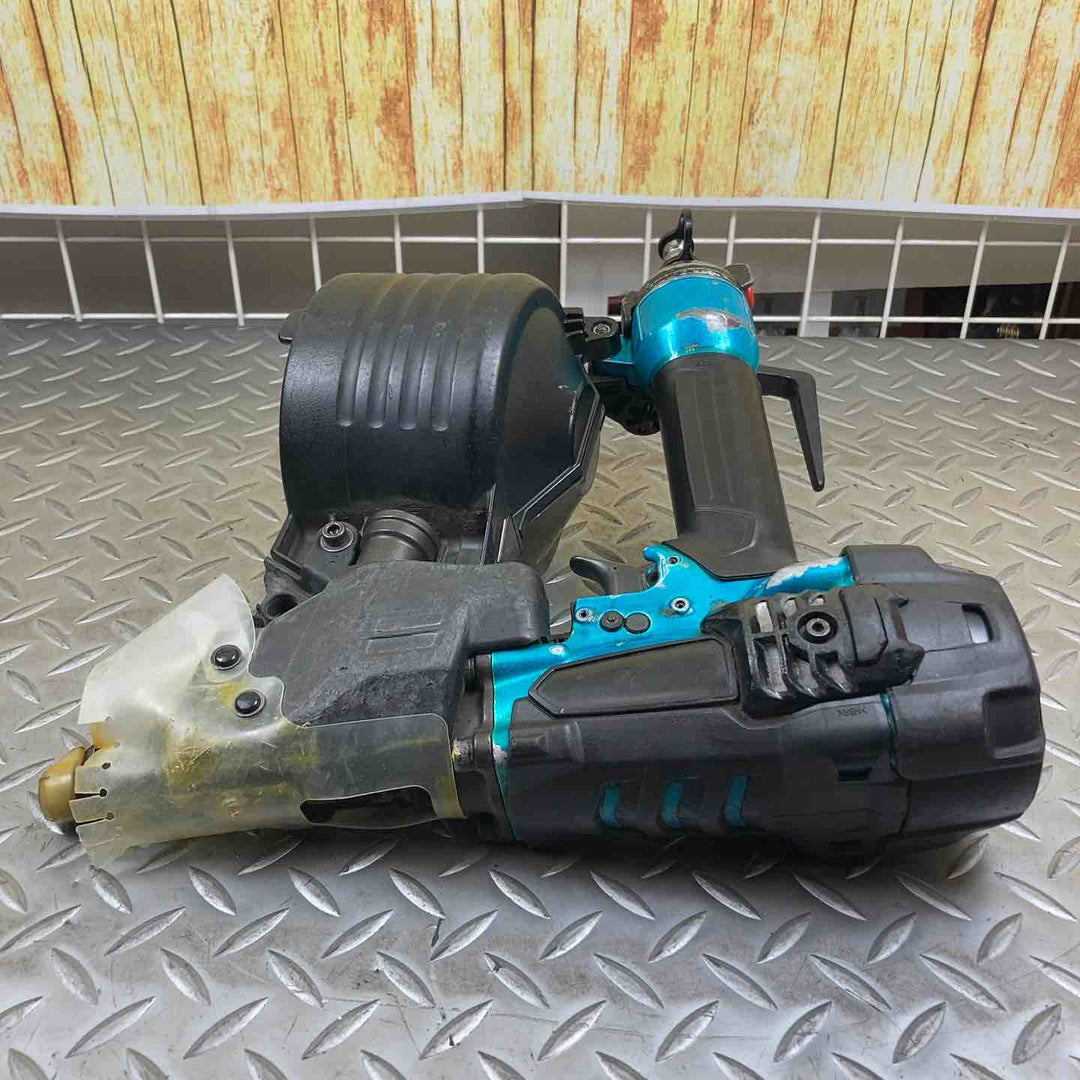 ★マキタ(makita) 高圧エア釘打ち機 AN635HM【川崎店】