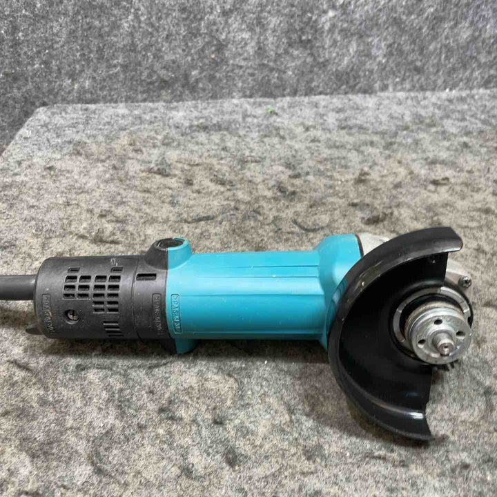 マキタ(makita) 100mmディスクグラインダ 9533B【桶川店】