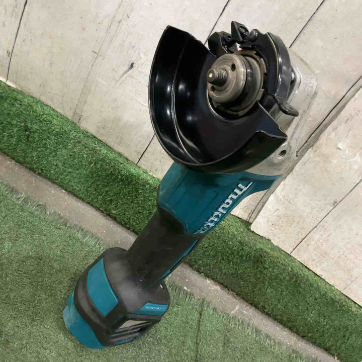 ★マキタ(makita) 100mmコードレスディスクグラインダ GA412DZ 18V 動作確認済【川口店】