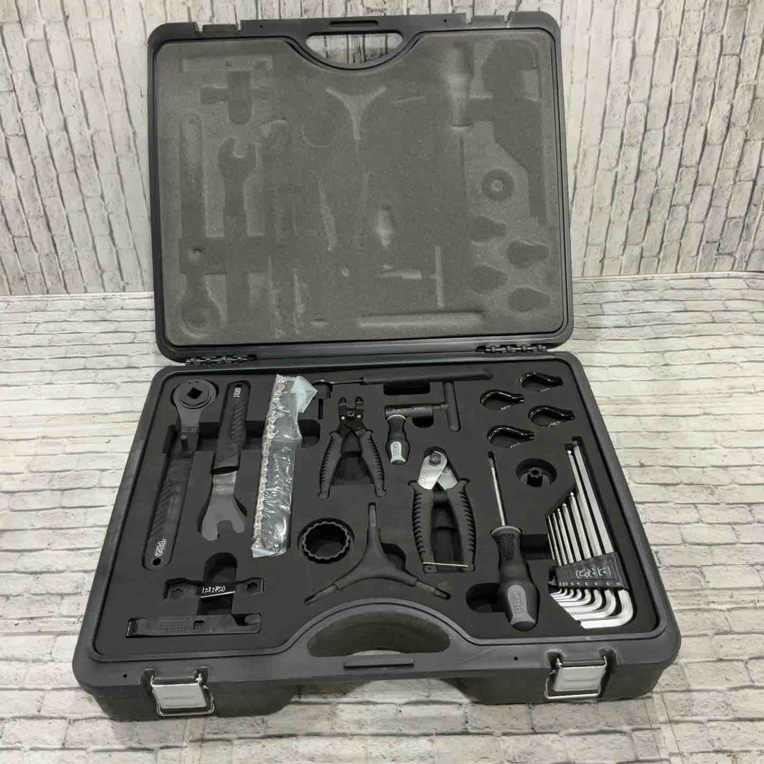 プロ(PRO) アドバンスド ツールボックス R20RTL0106X 自転車整備用専用工具セット 【川口店】
