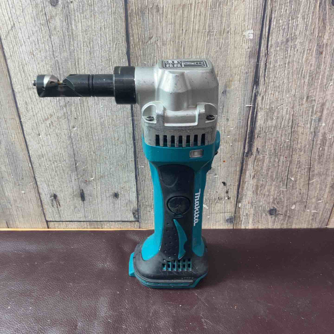 【中古品】◇マキタ(makita) コードレスニブラ JN161DRG 18V【東大和店】