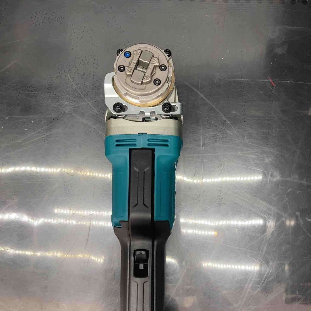 【未使用品】マキタ(makita) 100mmコードレスディスクグラインダ GA420DZ【川越店】
