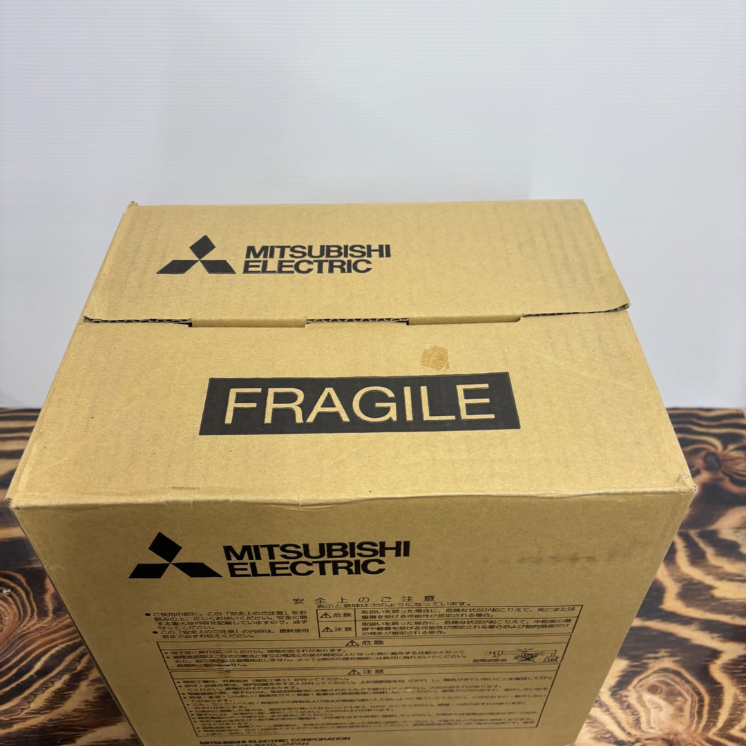 【未使用品】三菱電機 ノーヒューズブレーカー NF400-SW 3P 300A【電材館越谷店】