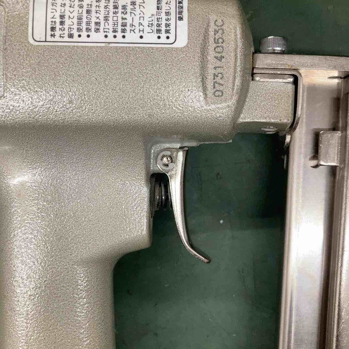 ◇マックス(MAX) 常圧エアタッカ TA-33/422J　本体のみ【戸田店】