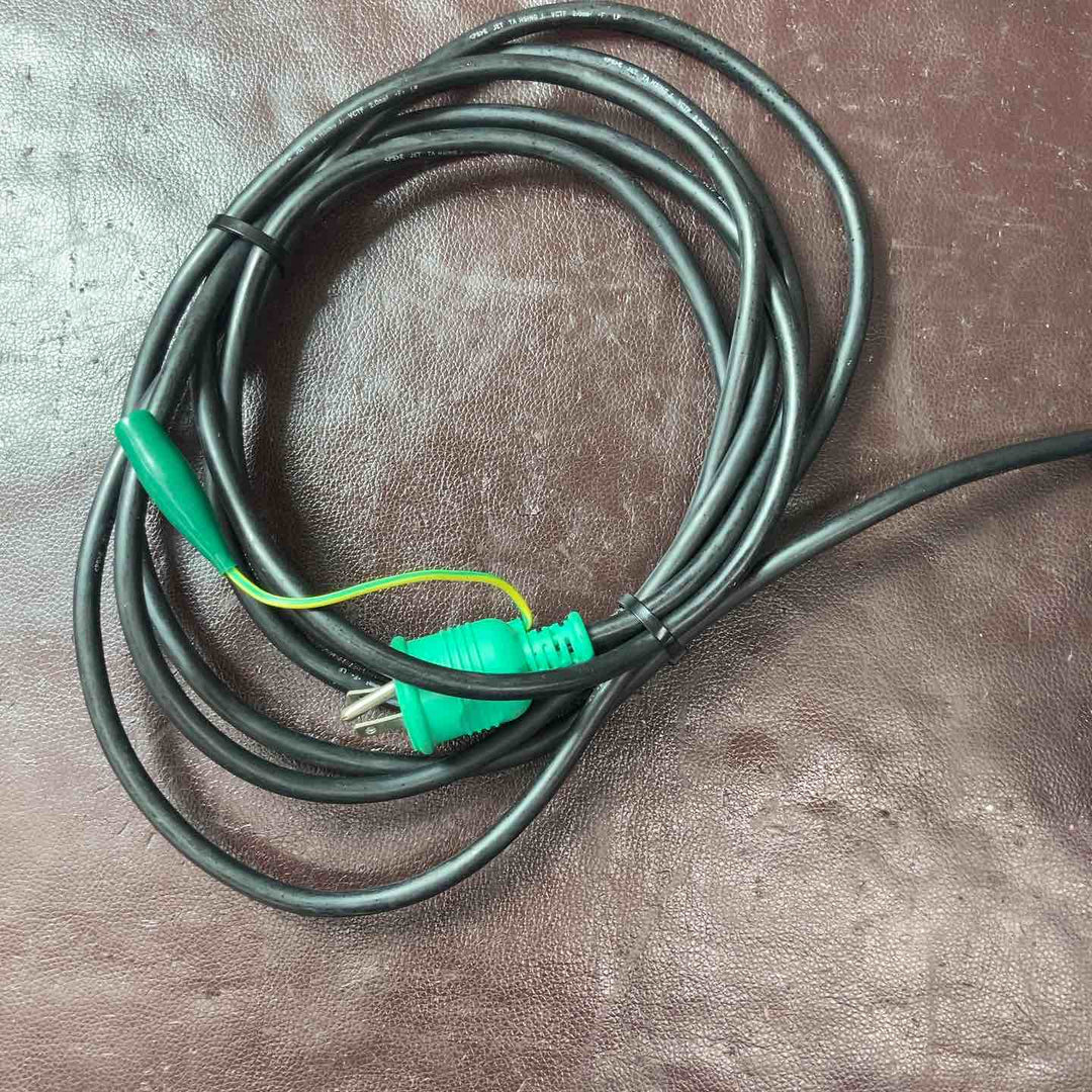 【中古品】★マキタ(makita) 集じん機 乾湿両用 VC0820【東大和店】