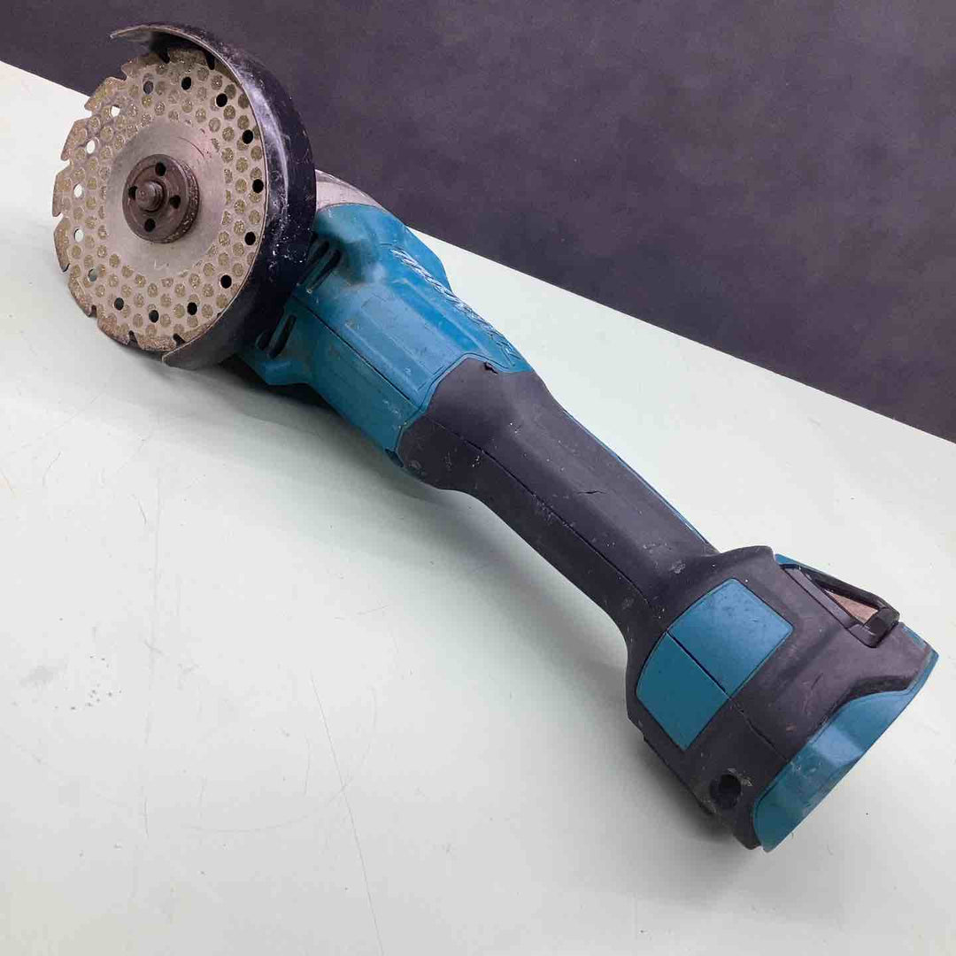 ☆マキタ(makita) 100mmコードレスディスクグラインダ GA404DZN (GA404DN)【越谷店】