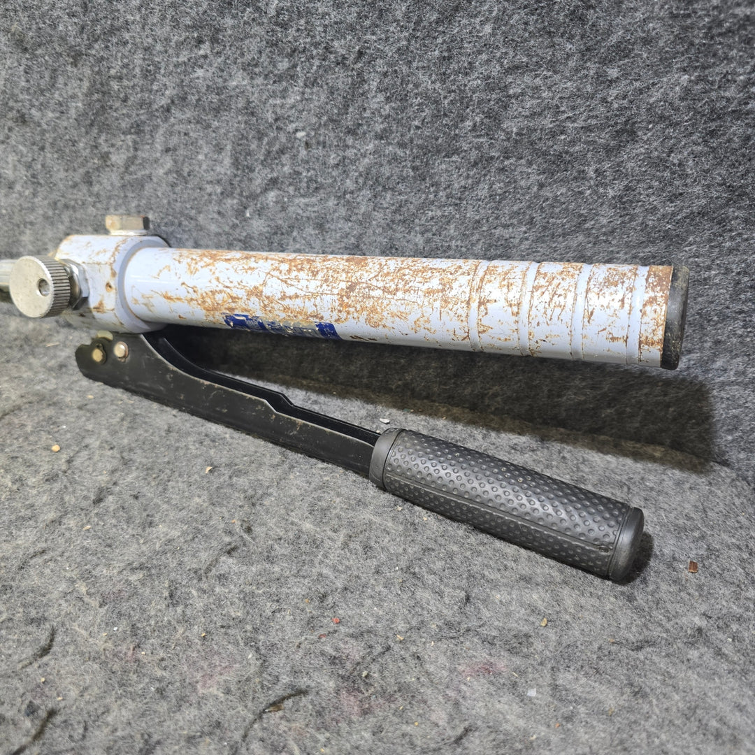 【中古品】亀倉 手動油圧式パイプ断水機 SS-30【桶川店】