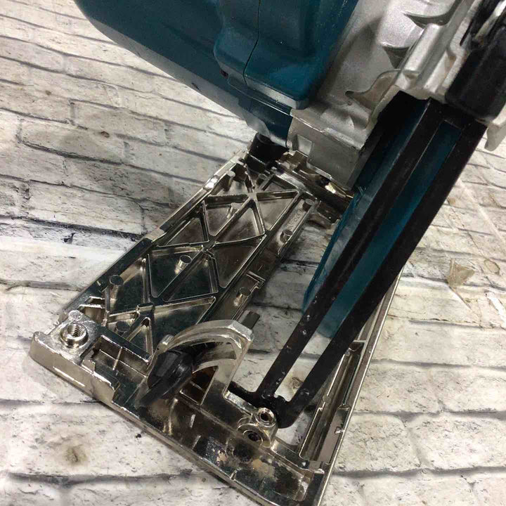 ★マキタ(makita) 電気マルノコ 5637BA【川口店】