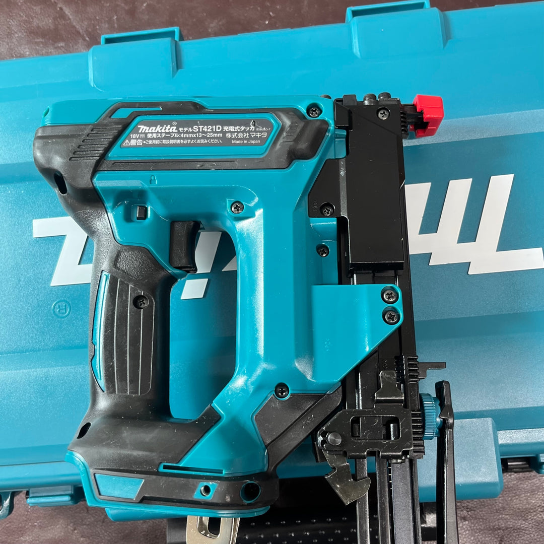 【中古品】★マキタ(makita) コードレスタッカー ST421DZK【東大和店】