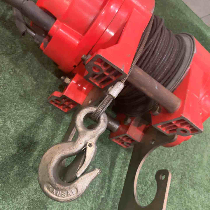 ◇新ダイワ(Shindaiwa) 定置型電動ウインチ SW151RB マイティウインチ 150kg 動作確認済【川口店】