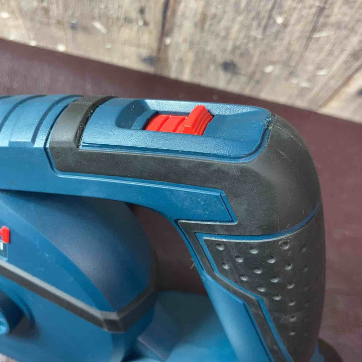 【中古品】ボッシュ(BOSCH) 18V コードレスブロワ  GBL18V-120【東大和店】