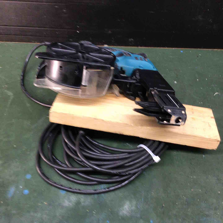 ☆マキタ(makita) オートパックスクリュードライバー 6841R【戸田店】