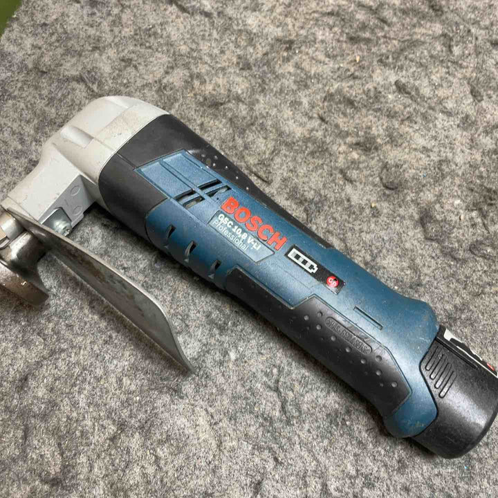 BOSCH(ボッシュ) 10.8Vコードレスシェア GSC10.8V-LI バッテリー2個付き 【桶川店】