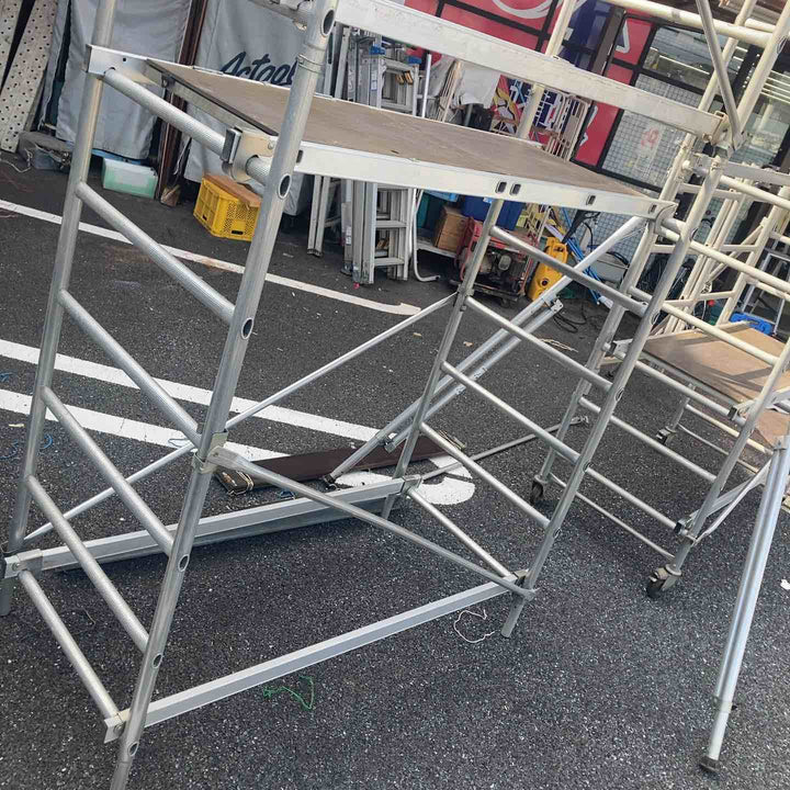 【店頭受取り限定】アルインコ(ALINCO) タワー式足場 ローリングタワー WTF-1-2-3-4 作業床高さ5.15m【川越店】