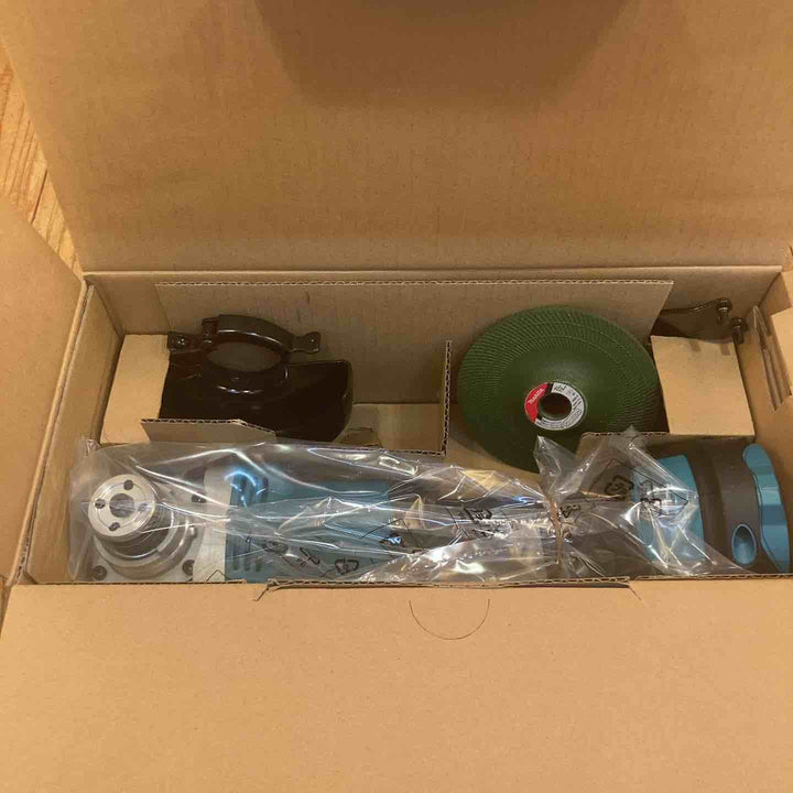 【未使用品】マキタ(makita) 100mmコードレスディスクグラインダ GA404DZN (GA404DN)【所沢店】