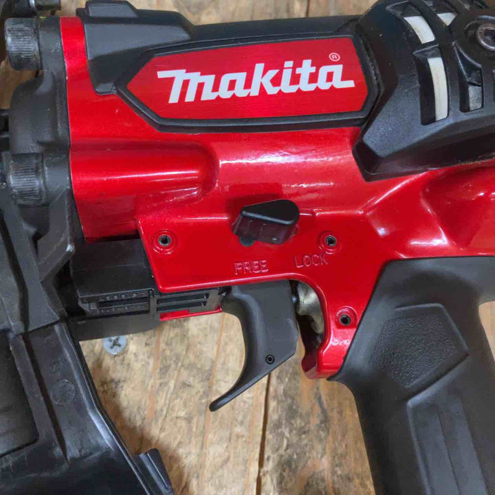 値下げ！【動作良好】★マキタ(makita) 高圧エア釘打ち機 AN731H【所沢店】