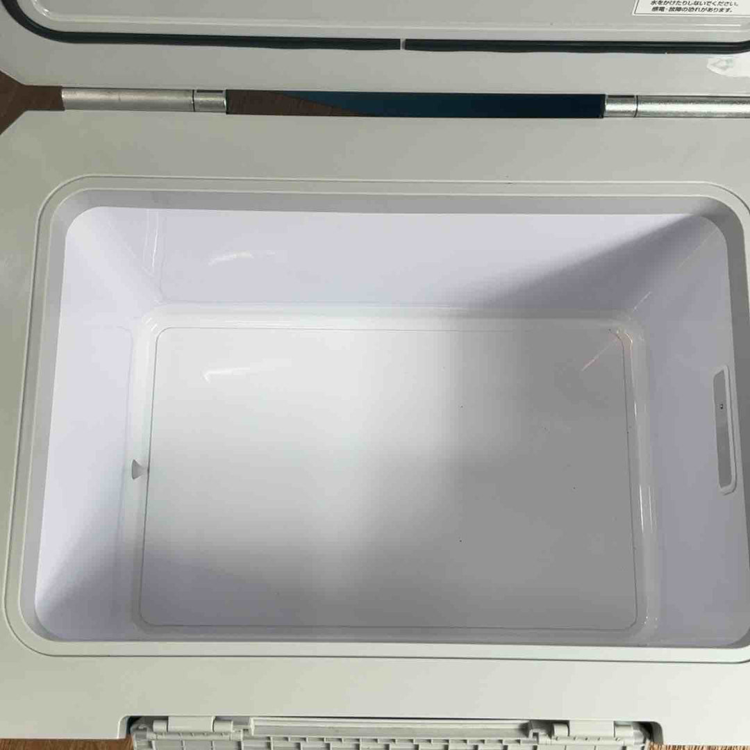 【店頭受取り限定】・ジャンク品★マキタ(makita) コードレス冷温庫 CW002GZ ※冷却機能は故障・温蔵機能は正常です。【岩槻店】