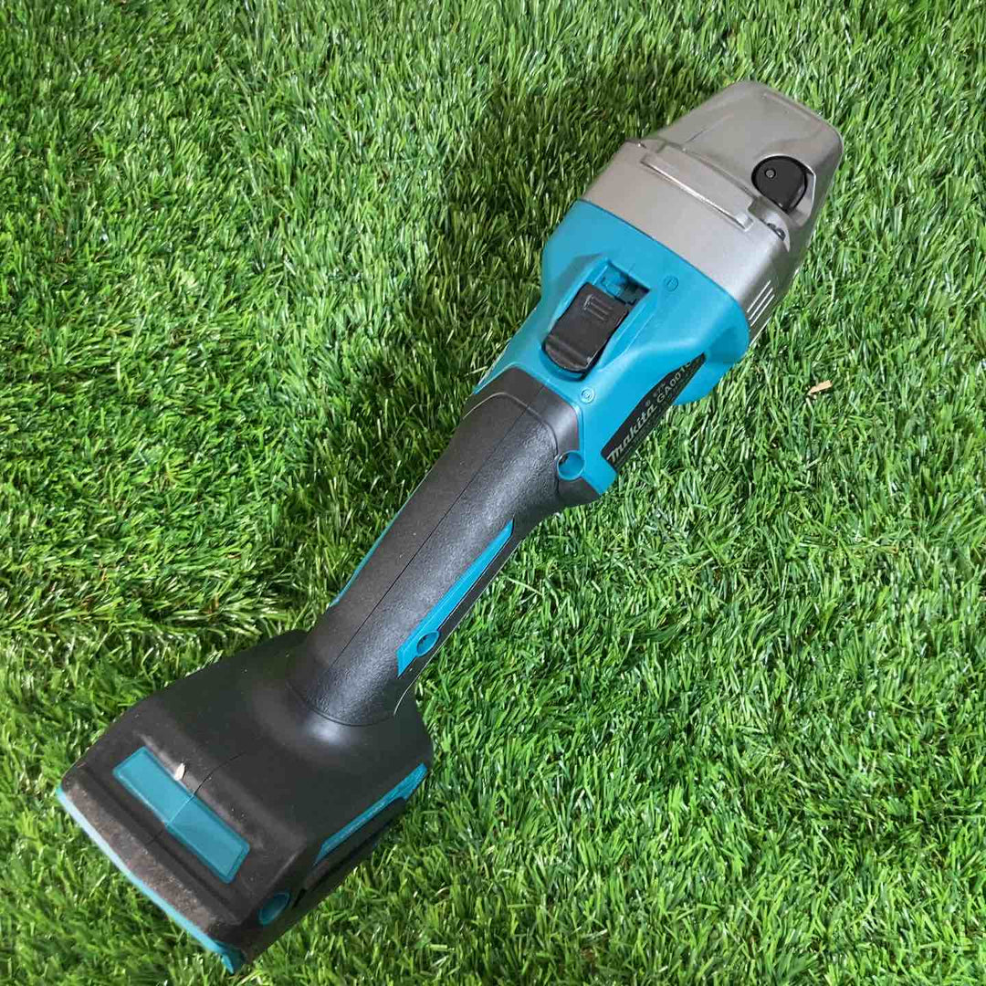 ★マキタ(makita)40Vmax100mmコードレスディスクグラインダ GA001GZ 本体のみ【戸田店】