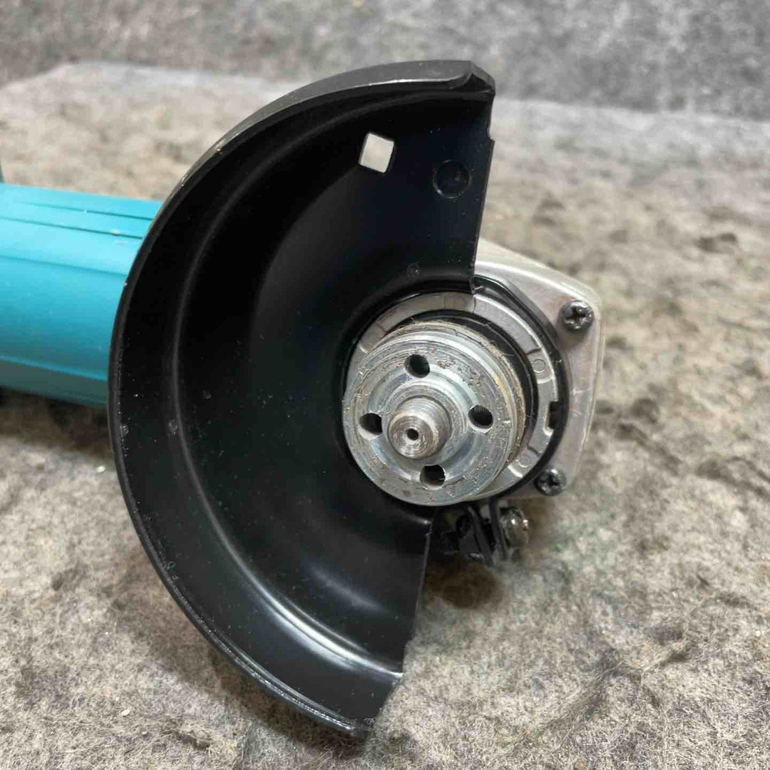 マキタ(makita) 100mmディスクグラインダ 9533B【桶川店】