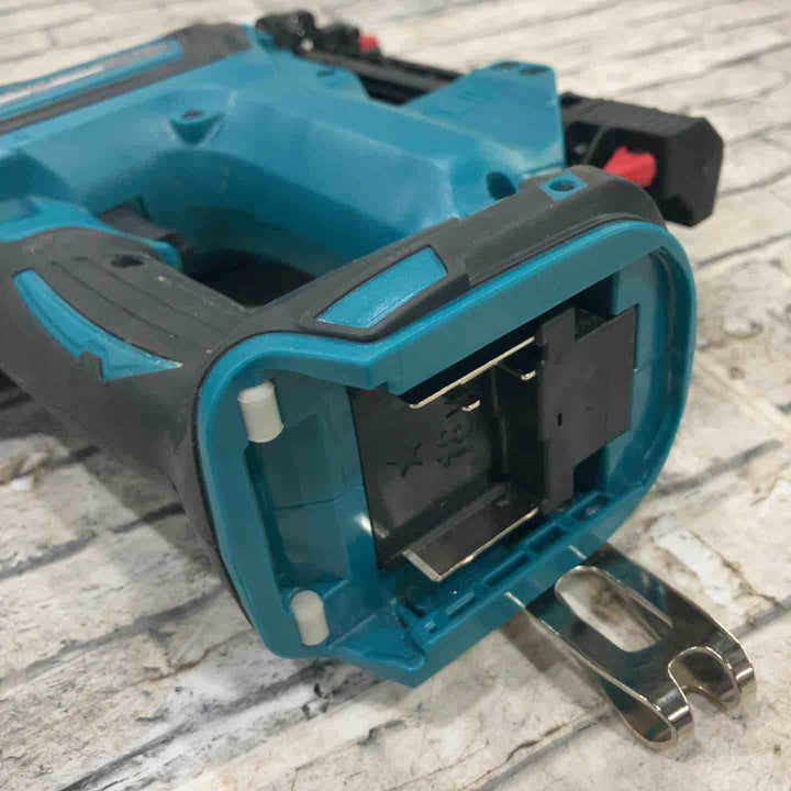 ★マキタ(makita) コードレスピンネイラ PT353DRG【川口店】