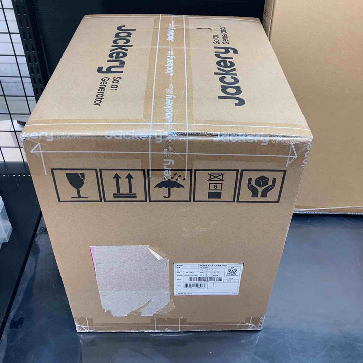 【未使用品】ジャクリ(Jackery) Solar Generator 2000 New ポータブル電源セット JE-2000D+ソーラーパネル200W JS-200D【川越店】