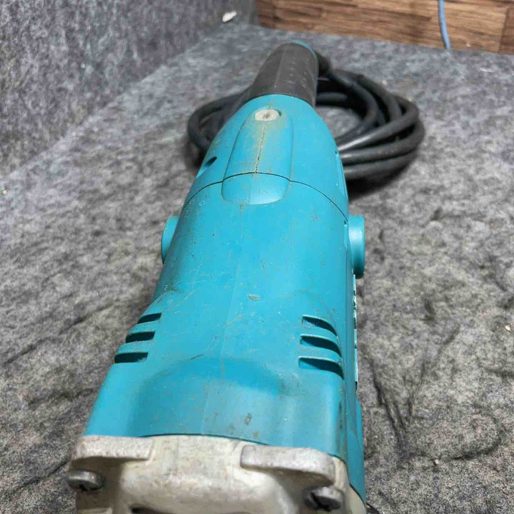 マキタ(makita) 150mm電子ディスクグラインダ GA6021C【桶川店】