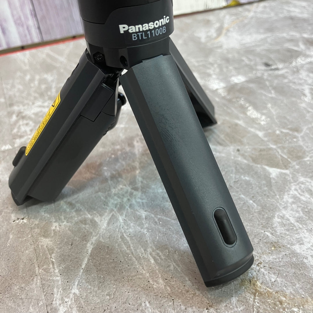 ◇Panasonic パナソニック レーザー墨出し器 墨出し名人 十字・地墨 BTL1100B【八潮店】