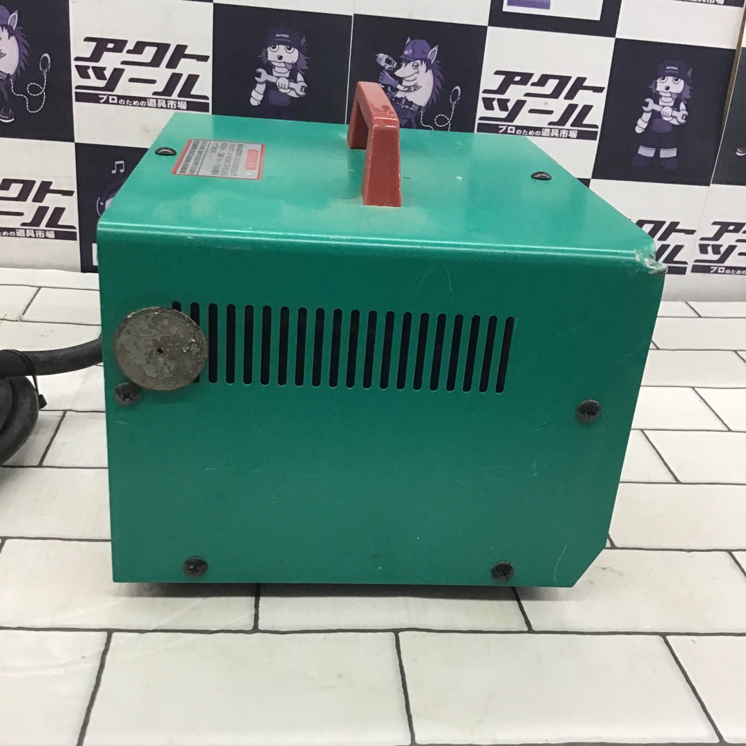 〇日動工業(NICHIDO)  ハイパワー昇圧器 トランス 変圧器  M-E30 100V→115V、125V【所沢店】