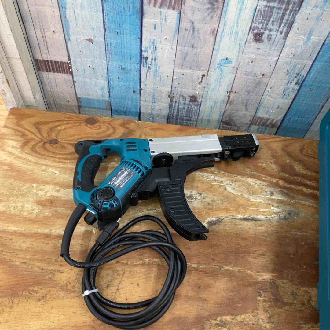 ◇マキタ(makita) オートパックスクリュードライバー 6842L 縦型連結ネジ【柏店】