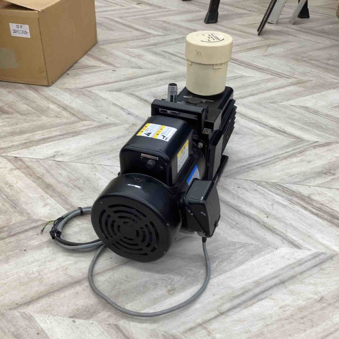 アルバック ULVAC 油回転真空ポンプ GLD-136B 簡易的な通電、吸い込み確認済【越谷店】