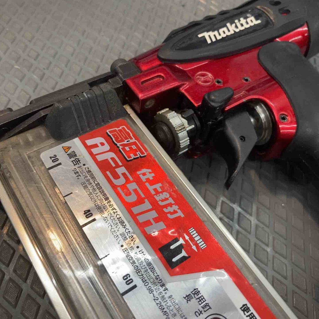 【中古品】マキタ(makita) 高圧フィニッシュネイラ AF551H【所沢店】
